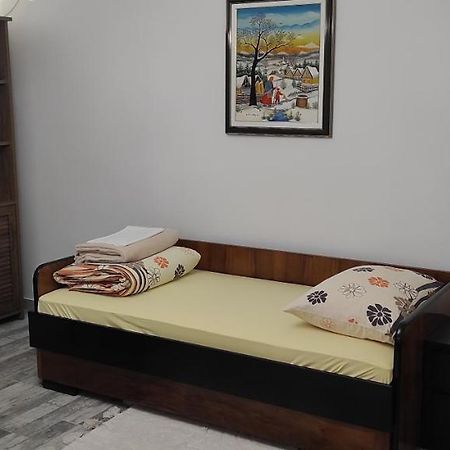 Tp Apartman 1 Križevci Eksteriør billede