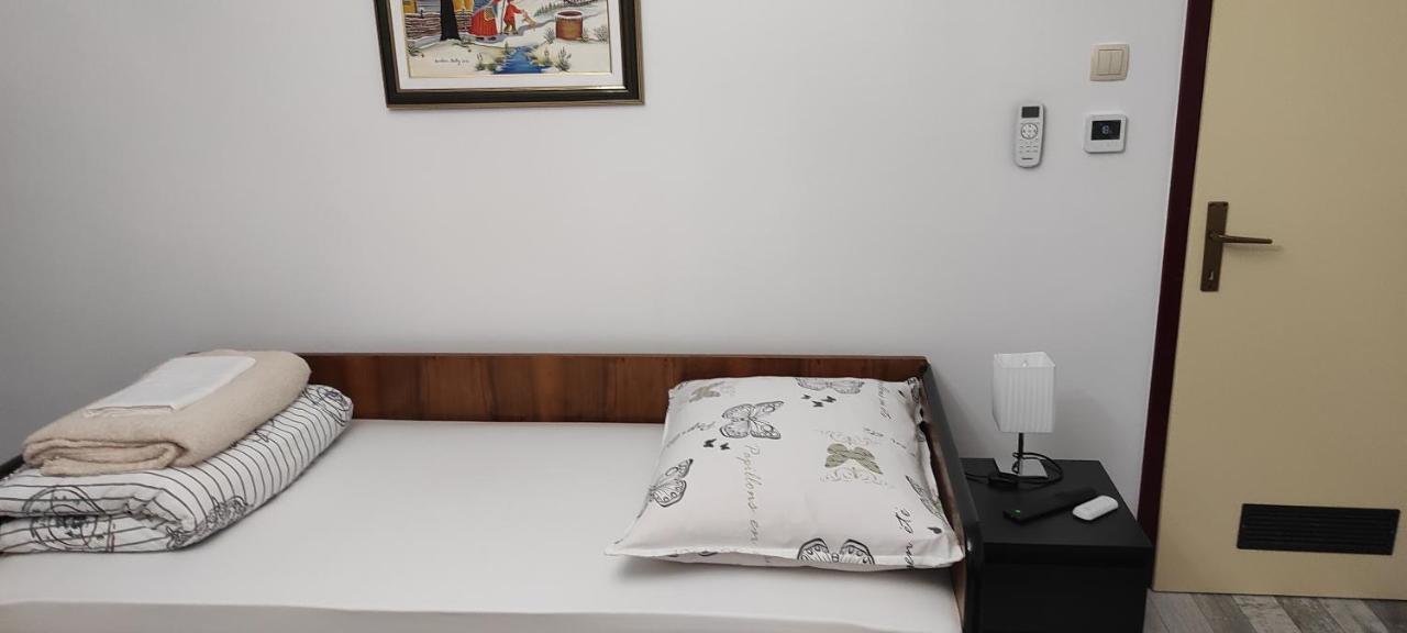 Tp Apartman 1 Križevci Eksteriør billede