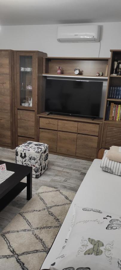 Tp Apartman 1 Križevci Eksteriør billede