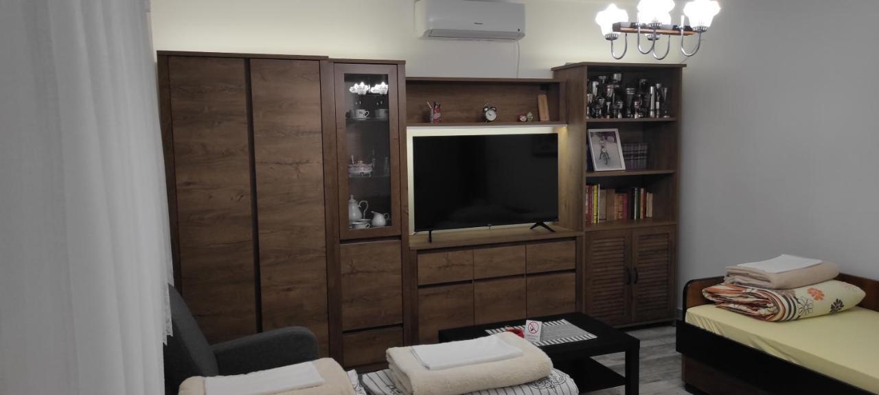 Tp Apartman 1 Križevci Eksteriør billede