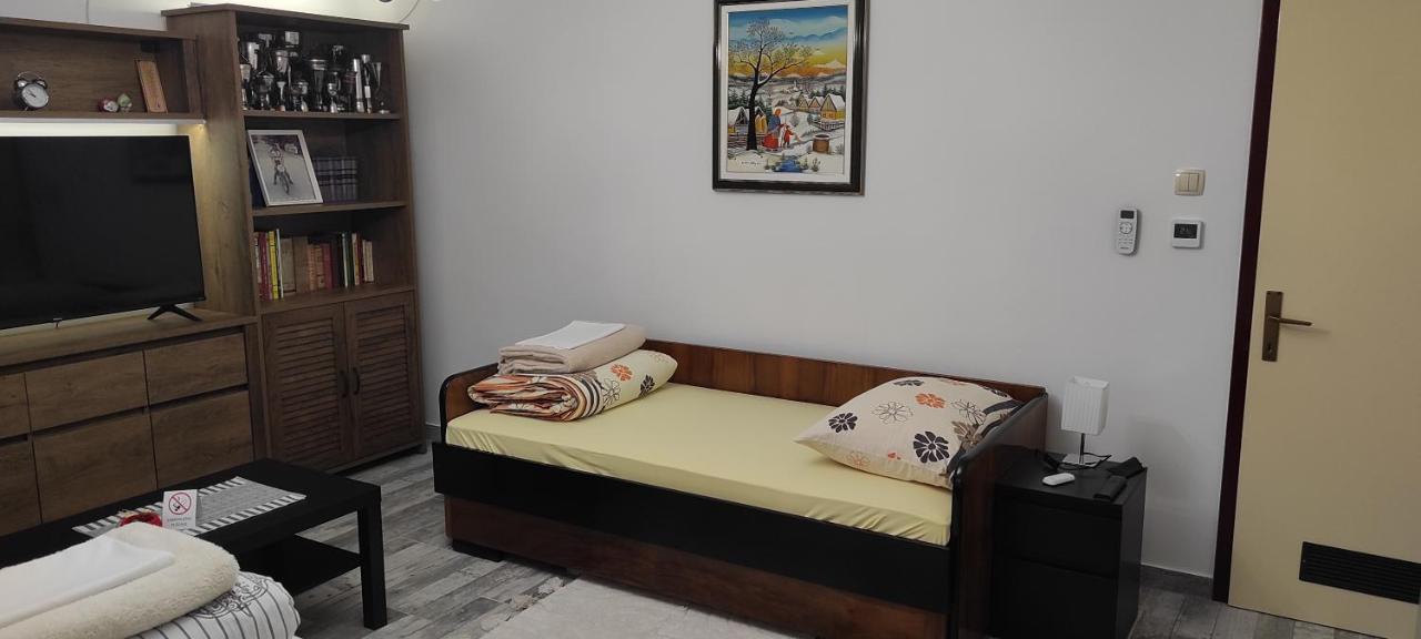 Tp Apartman 1 Križevci Eksteriør billede